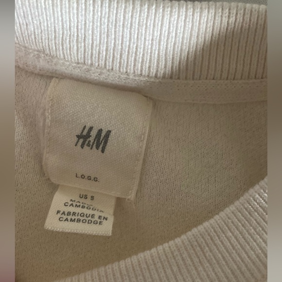 H&M Sweater - Picture 3 of 4